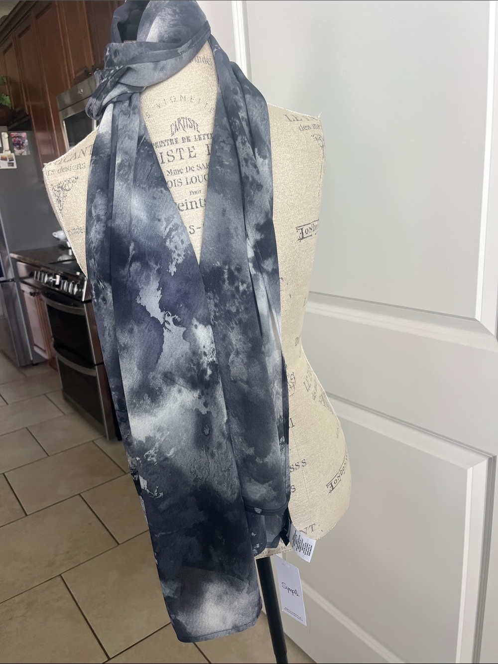 NWT Sympli Georgette charcoal gray and black cloud dye pattern scarf 15" x 72"